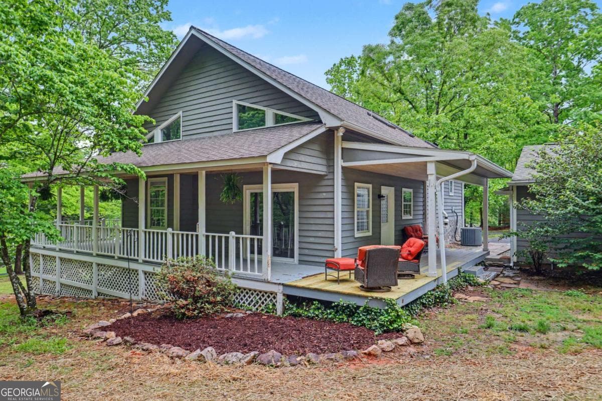 3 bedroom, 3 bathroom, 2,112 sq ft single family residence for sale at 298 Notla Vista II, Blairsville, GA 30512