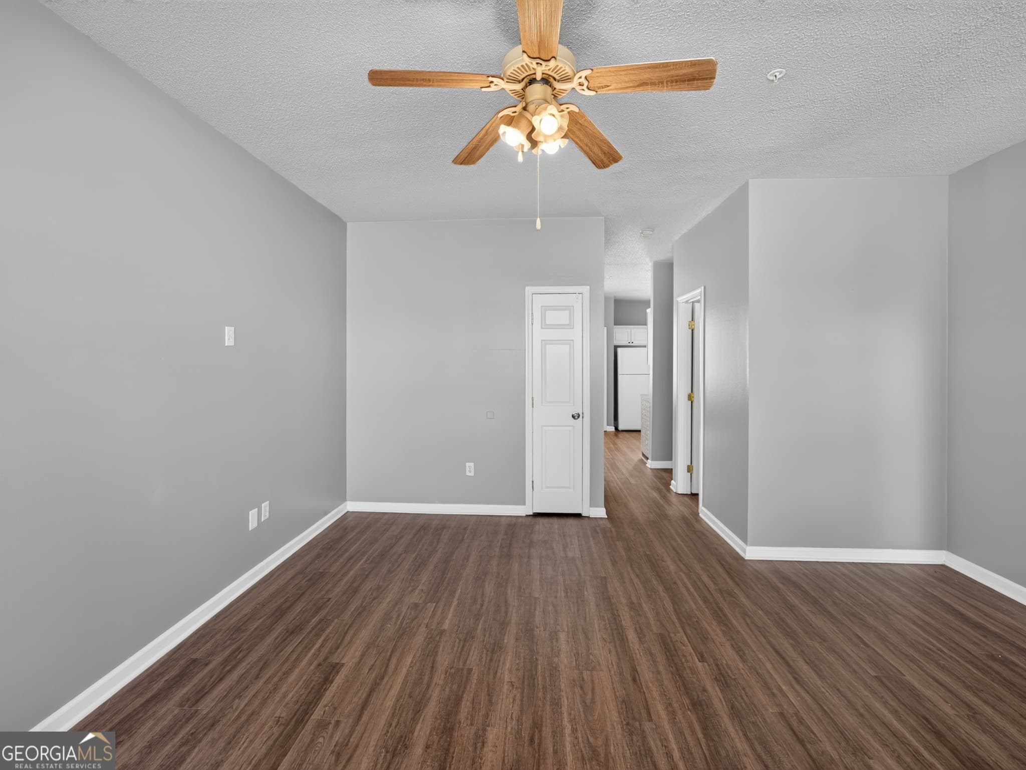 3 bedroom, 2.5 bathroom, 1,356 sq ft single family residence for sale at 211 Odyssey Turn, Conyers, GA 30012 — photo 10