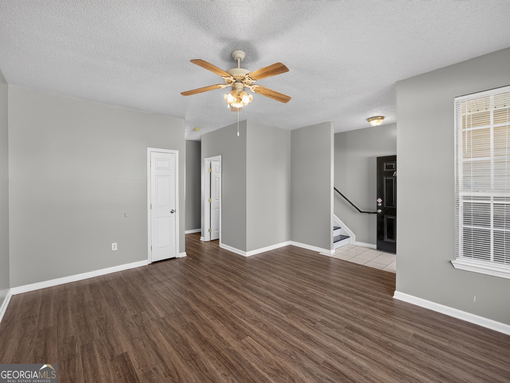 3 bedroom, 2.5 bathroom, 1,356 sq ft single family residence for sale at 211 Odyssey Turn, Conyers, GA 30012 — photo 8
