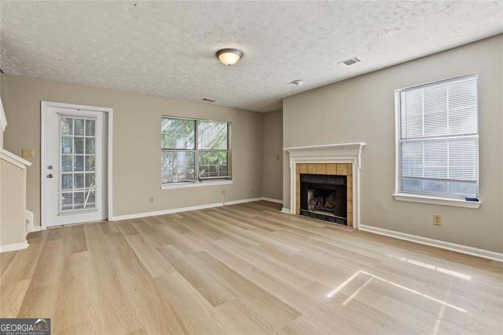 3 bedroom, 2.5 bathroom, 1,608 sq ft townhouse for sale at 4849 Wuthering Way, Norcross, GA 30093 — photo 7