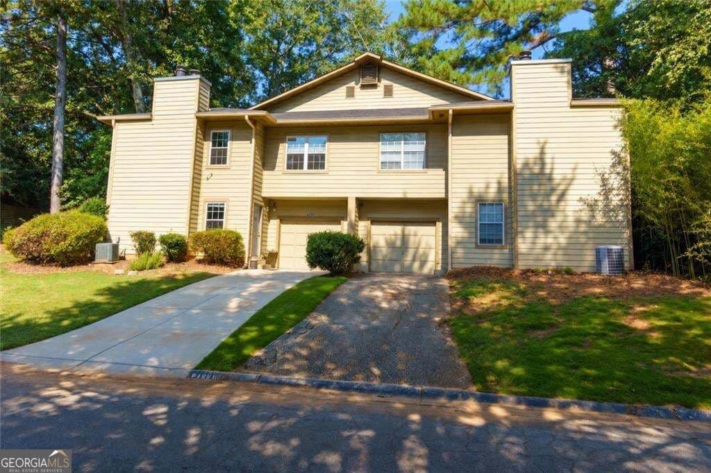 3 bedroom, 2.5 bathroom, 1,608 sq ft townhouse for sale at 4849 Wuthering Way, Norcross, GA 30093