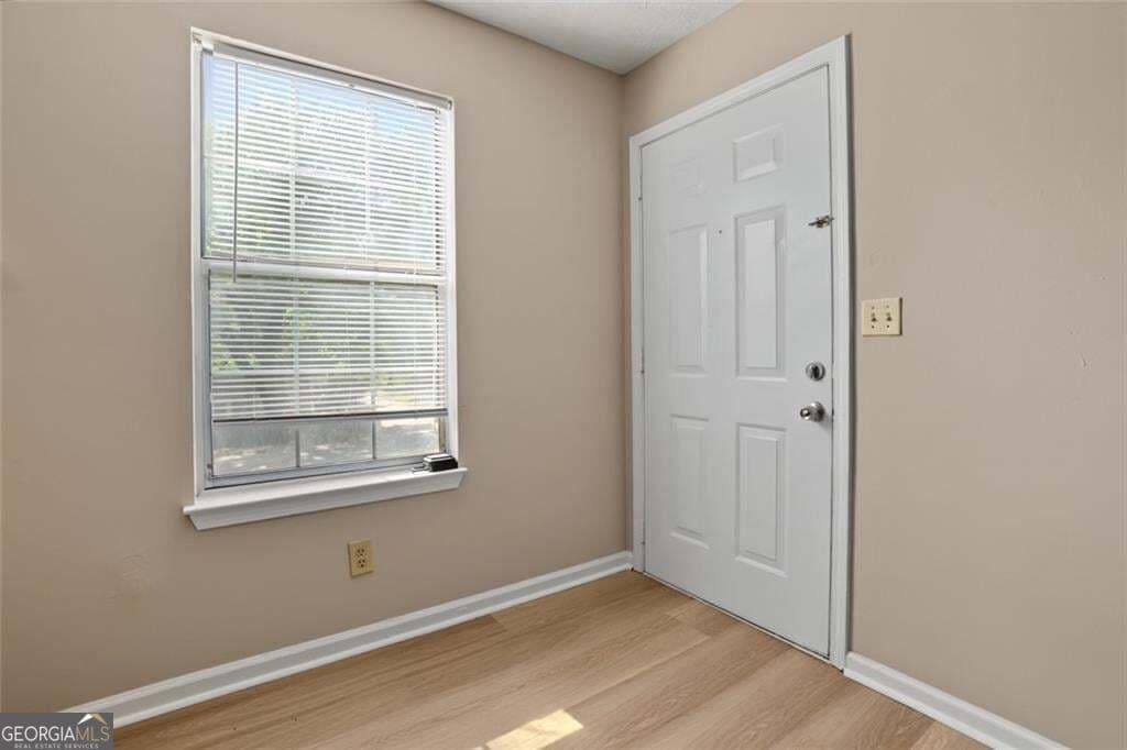 3 bedroom, 2.5 bathroom, 1,608 sq ft townhouse for sale at 4849 Wuthering Way, Norcross, GA 30093 — photo 5
