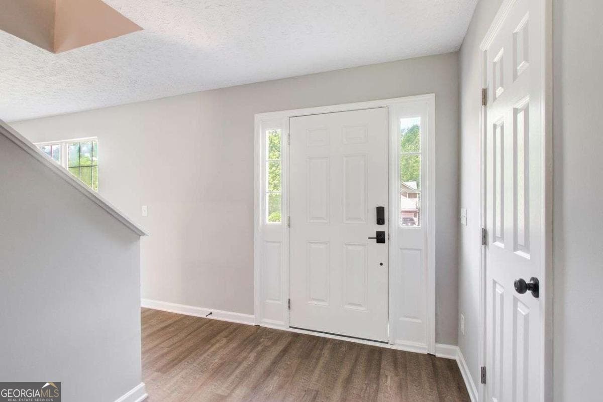 4 bedroom, 2.5 bathroom, 2,152 sq ft single family residence for sale at 4110 Ridgebrook Bend, Cumming, GA 30028 — photo 10