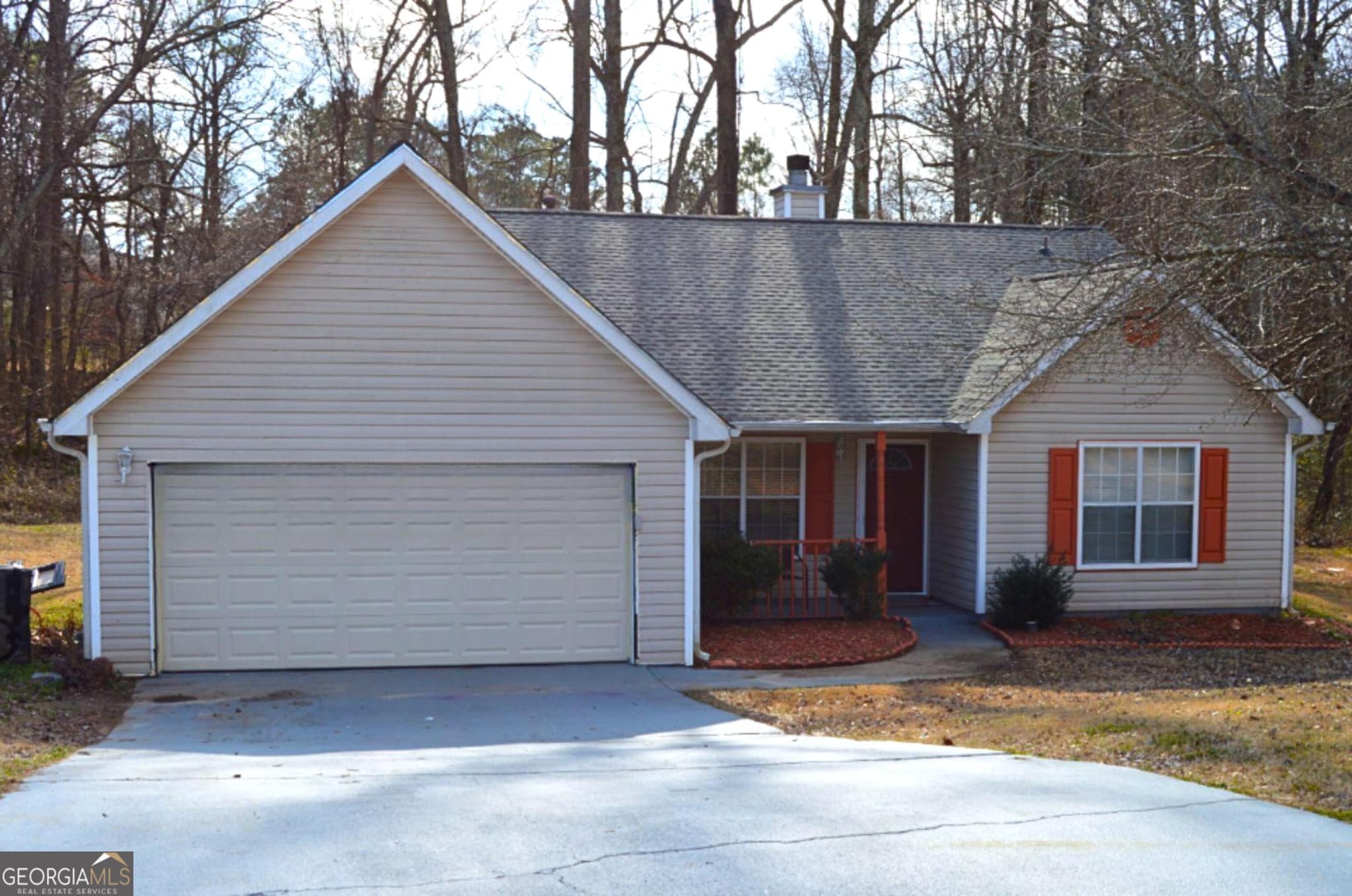 3 bedroom, 2 bathroom, 1,450 sq ft single family residence for sale at 10282 Commons Crossing, Jonesboro, GA 30238 — photo 1 of 3