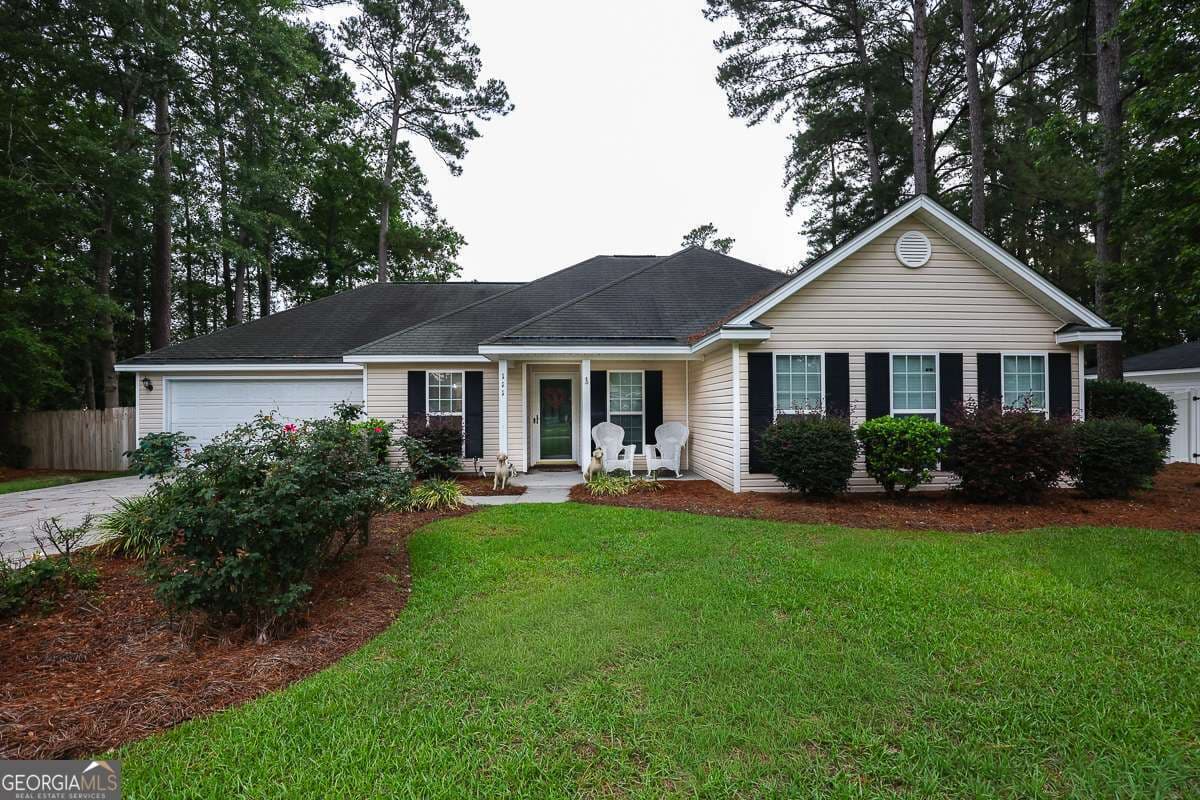 4 bedroom, 2 bathroom, 1,698 sq ft single family residence for sale at 111 Sterling Drive, Rincon, GA 31326