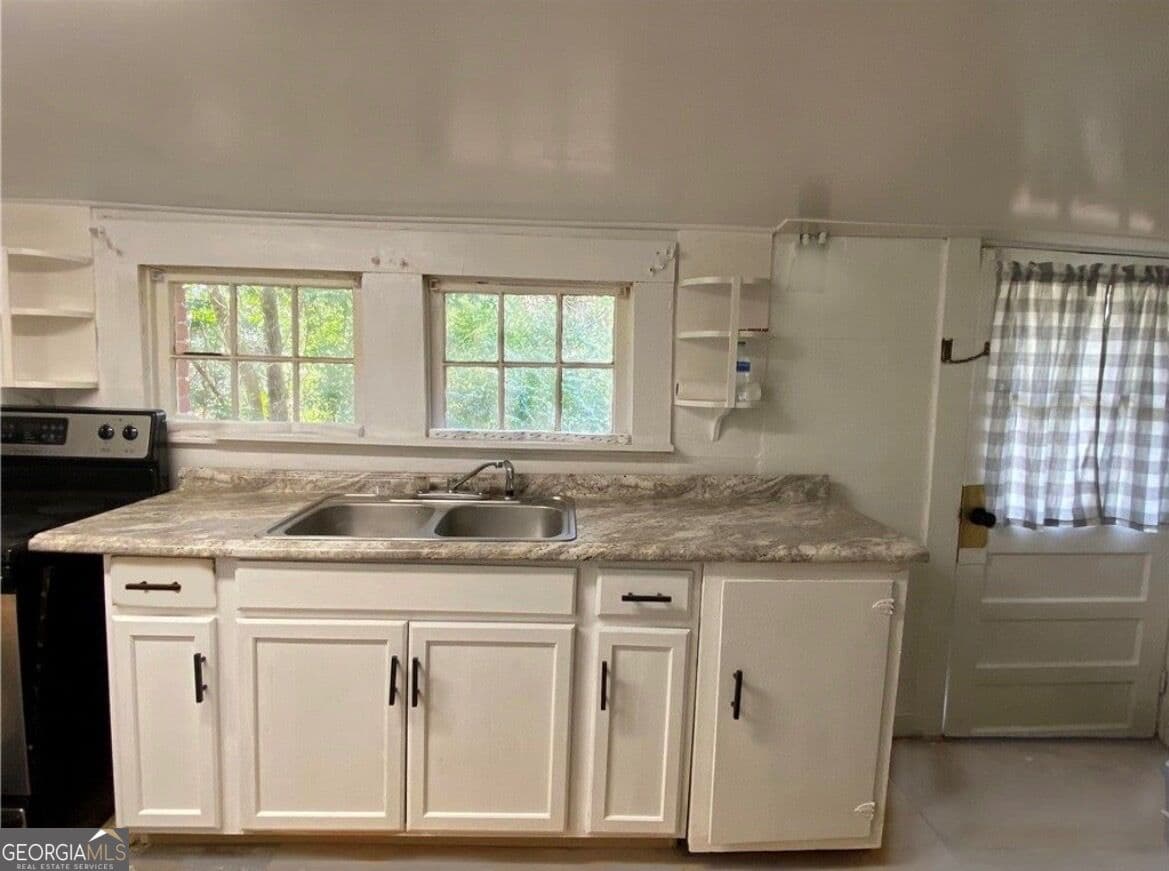 2 bedroom, 1.5 bathroom, 1,374 sq ft single family residence for sale at 110 Church Street, Valley, AL 36854 — photo 5