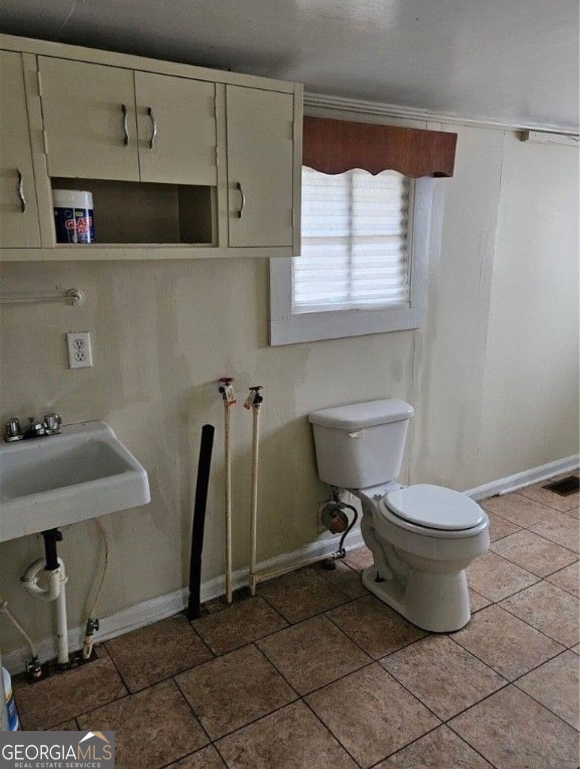 2 bedroom, 1.5 bathroom, 1,374 sq ft single family residence for sale at 110 Church Street, Valley, AL 36854 — photo 8