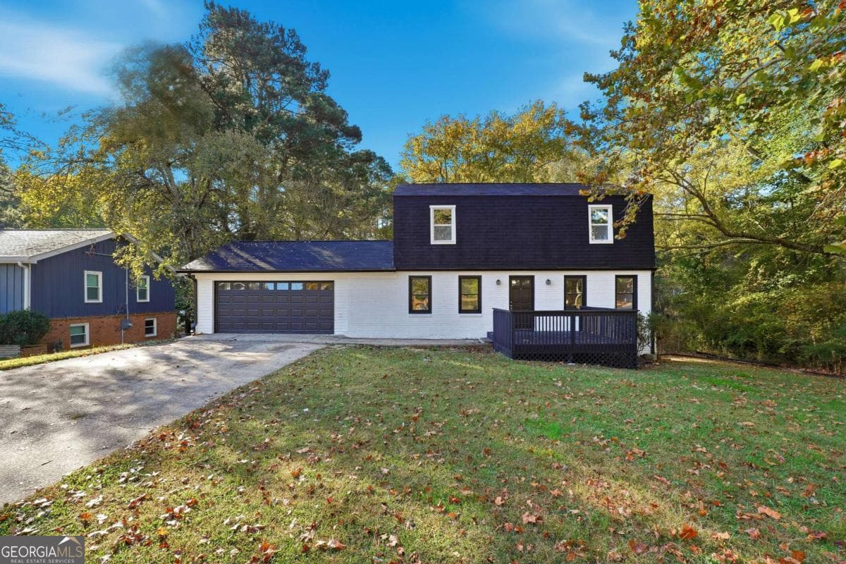 3 bedroom, 2.5 bathroom, 2,016 sq ft single family residence for sale at 6917 Laurelwood Drive, Douglasville, GA 30135 — photo 2