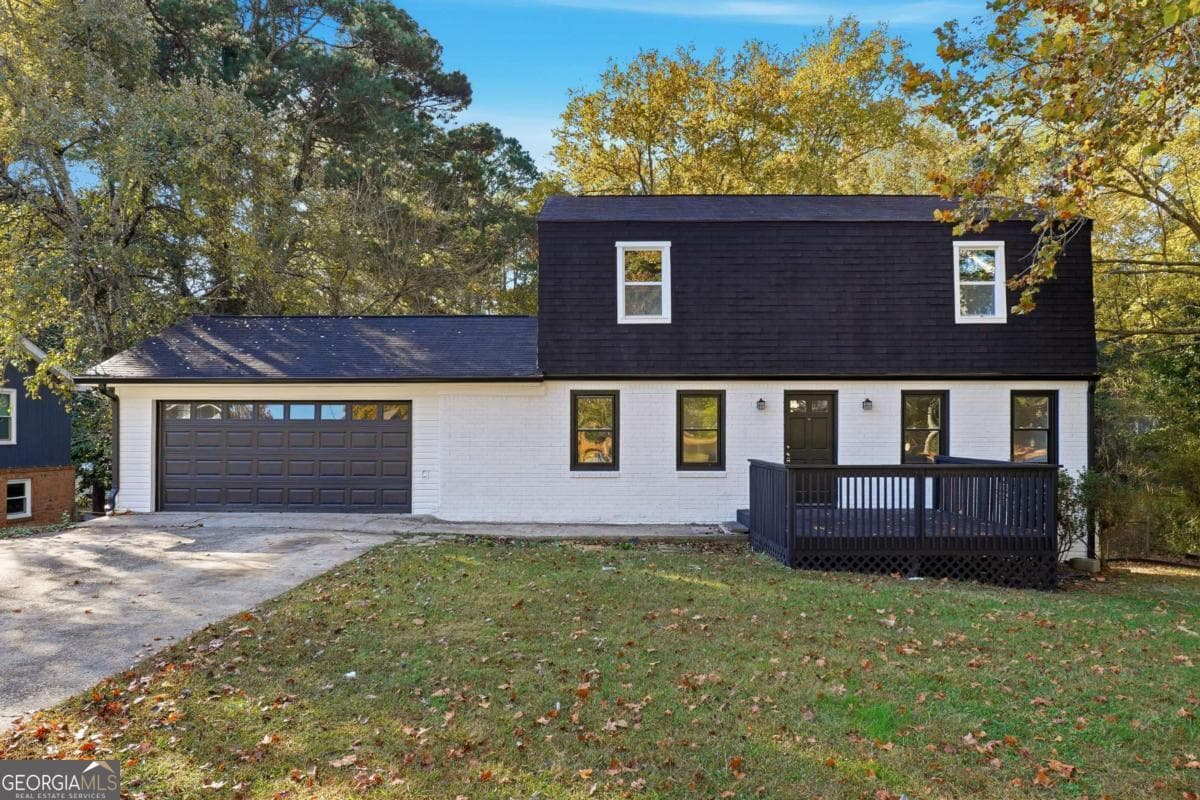 3 bedroom, 2.5 bathroom, 2,016 sq ft single family residence for sale at 6917 Laurelwood Drive, Douglasville, GA 30135 — photo 1 of 25