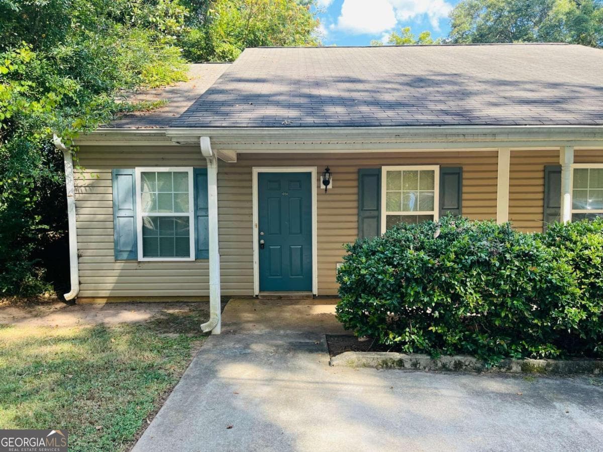 3 bedroom, 2 bathroom, 1,012 sq ft duplex for rent at 105 Granite Street A, Hogansville, GA 30230 for $1,350 a month — photo 1 of 1