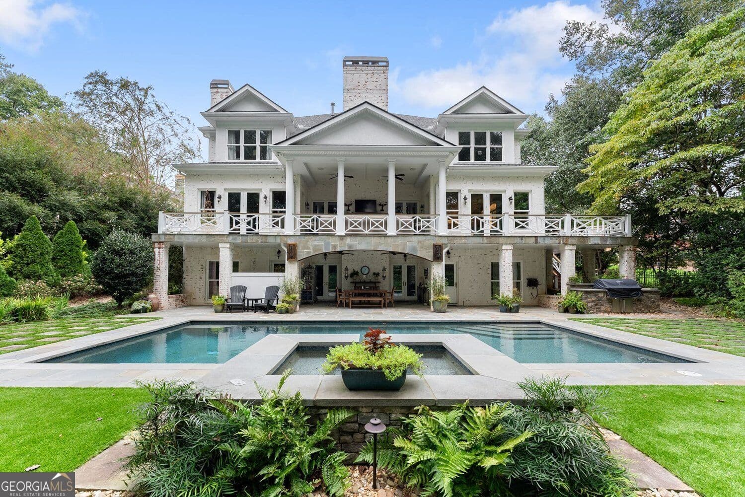 6 bedroom, 6.5 bathroom, 6,600 sq ft single family residence for sale at 3226 Dunlap Drive, Gainesville, GA 30506 — photo 6