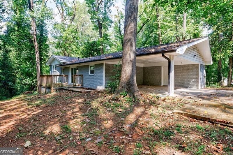 4 bedroom, 2 bathroom, 2,214 sq ft single family residence for sale at 4305 Christine Court, Decatur, GA 30035 — photo 9