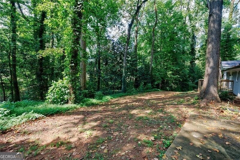 4 bedroom, 2 bathroom, 2,214 sq ft single family residence for sale at 4305 Christine Court, Decatur, GA 30035 — photo 8