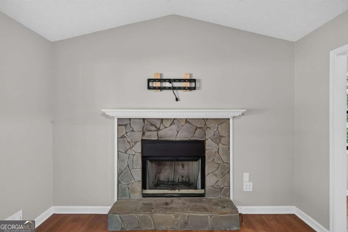 3 bedroom, 2 bathroom, 1,221 sq ft single family residence for sale at 4325 Woodland Drive, Dallas, GA 30132 — photo 7