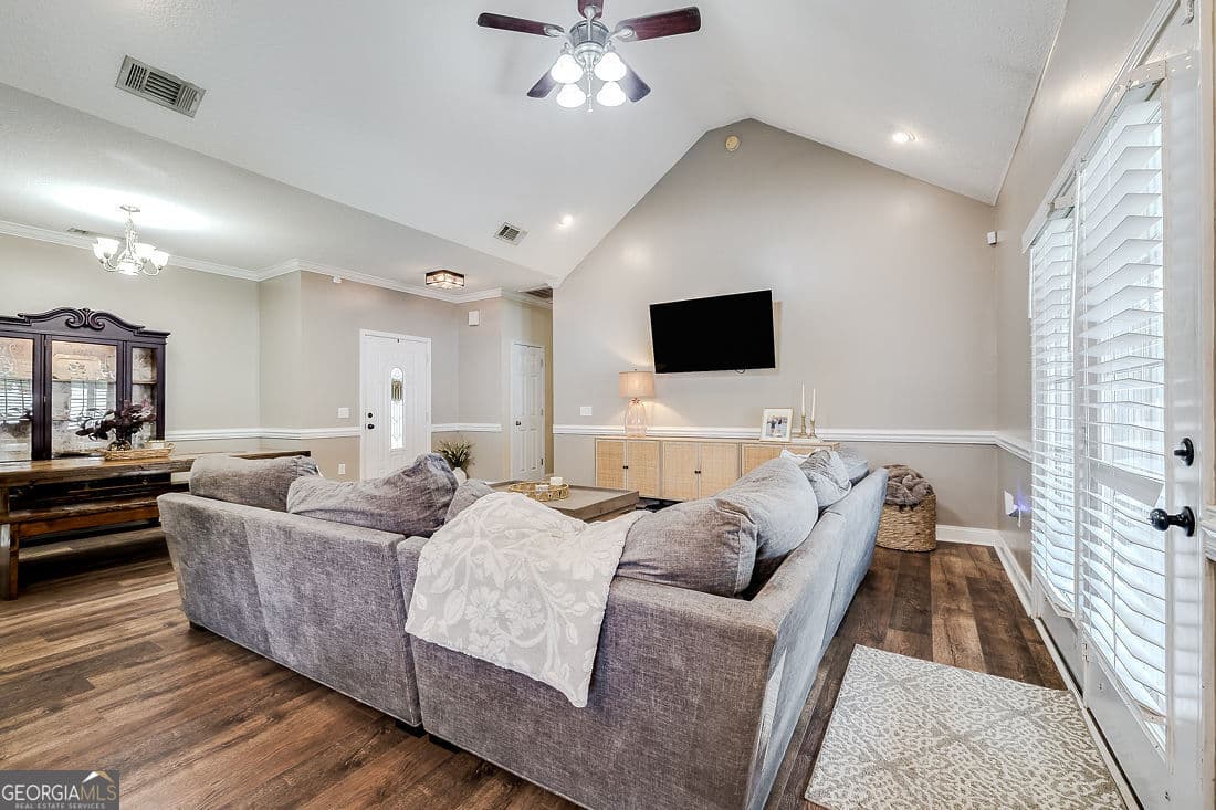3 bedroom, 2 bathroom, 1,521 sq ft single family residence under contract at 105 Harvest Drive, Springfield, GA 31329 — photo 7