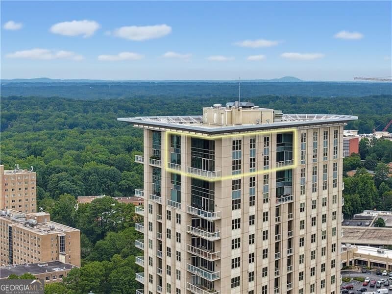 3 bedroom, 3 bathroom, 4,994 sq ft condominium for sale at 2881 Peachtree Road APT 2603, Atlanta, GA 30305 — photo 2