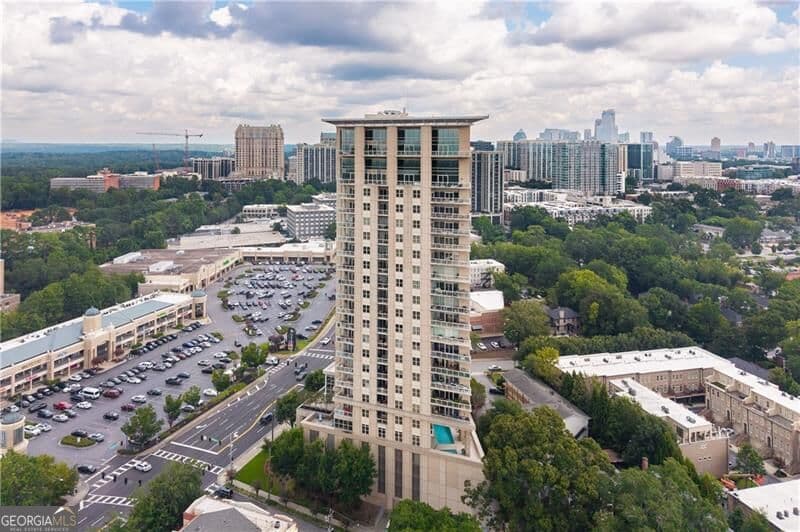 3 bedroom, 3 bathroom, 4,994 sq ft condominium for sale at 2881 Peachtree Road APT 2603, Atlanta, GA 30305 — photo 3