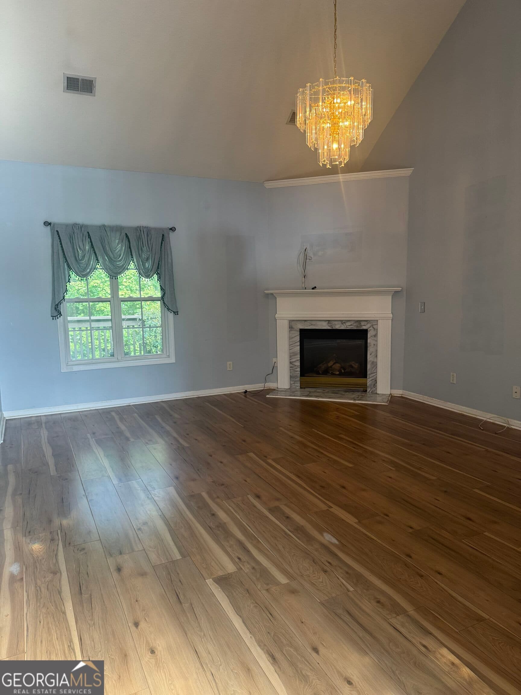 5 bedroom, 4.5 bathroom, 3,762 sq ft single family residence for sale at 330 Oak Park Square, College Park, GA 30349 — photo 6