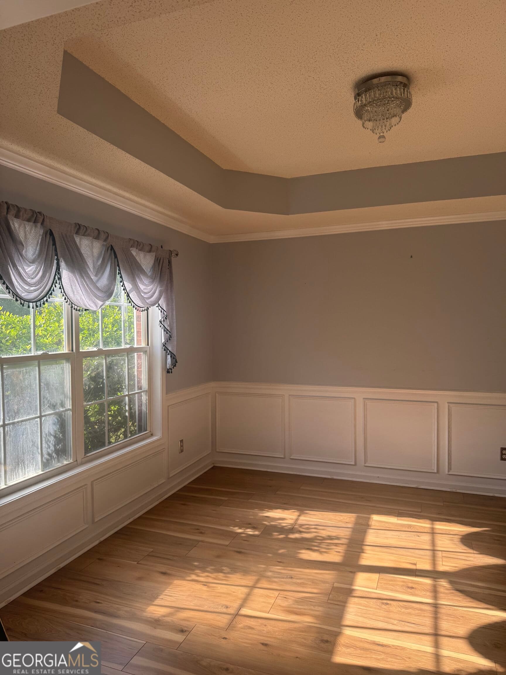 5 bedroom, 4.5 bathroom, 3,762 sq ft single family residence for sale at 330 Oak Park Square, College Park, GA 30349 — photo 3