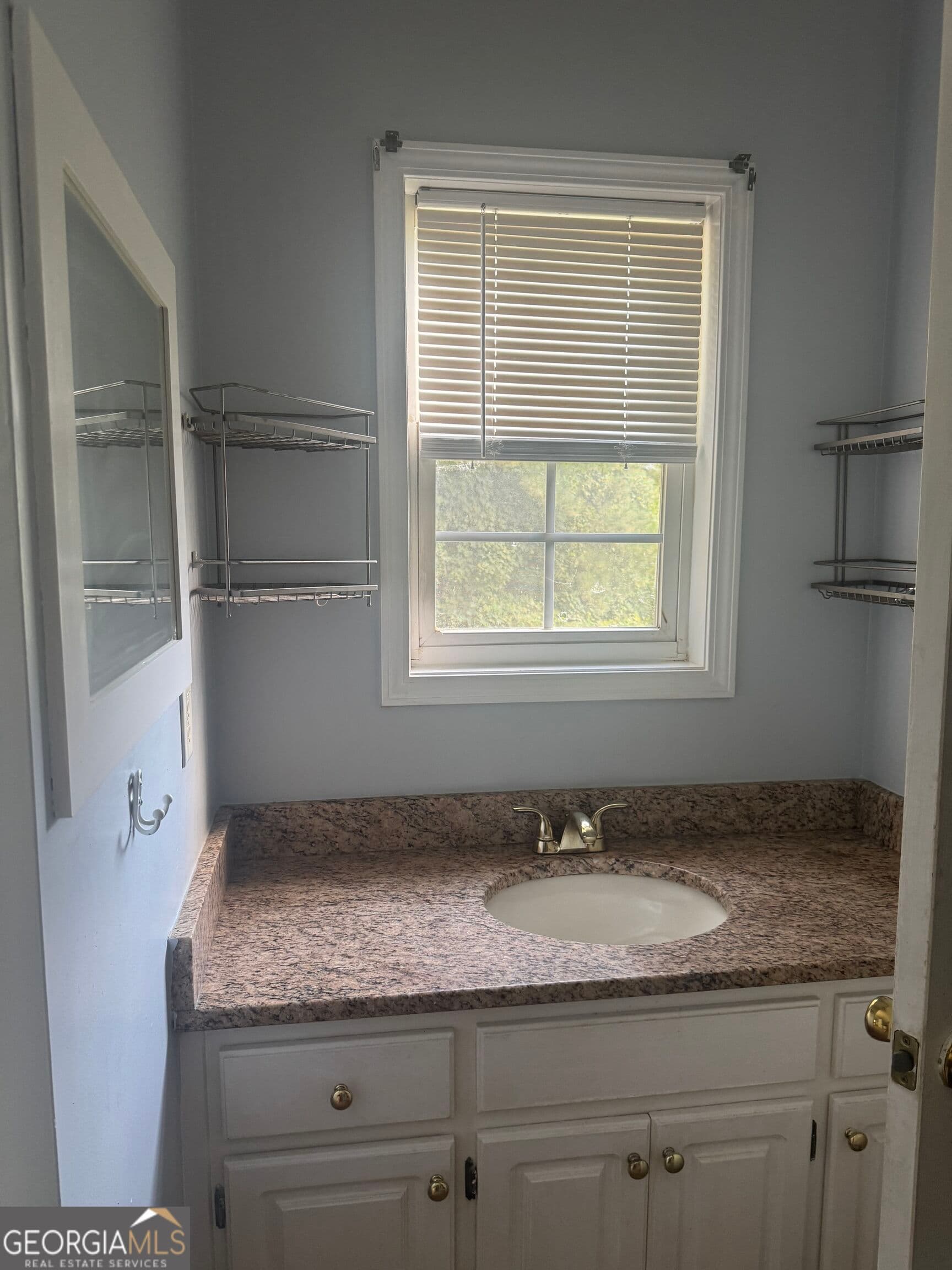 5 bedroom, 4.5 bathroom, 3,762 sq ft single family residence for sale at 330 Oak Park Square, College Park, GA 30349 — photo 10