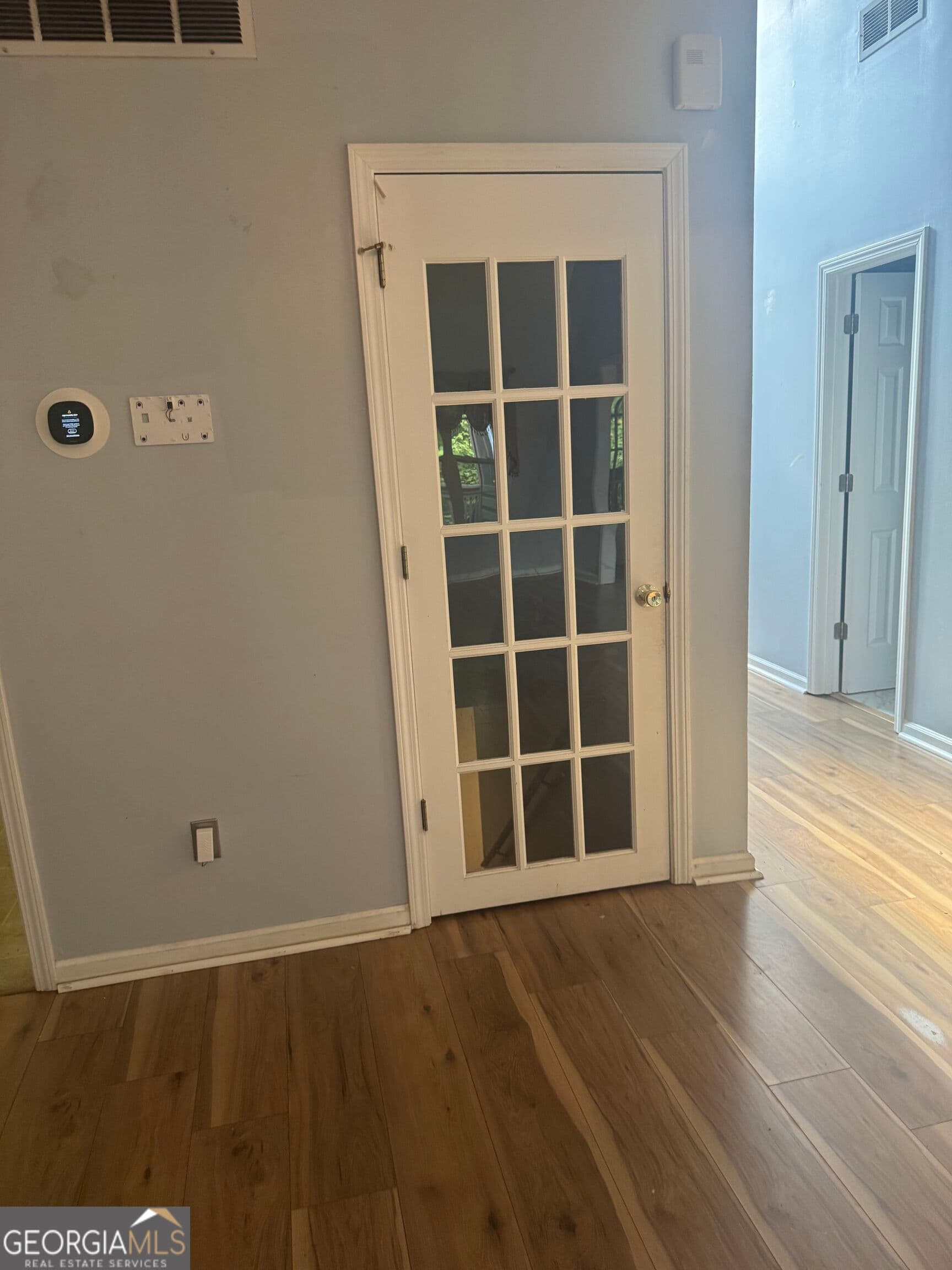 5 bedroom, 4.5 bathroom, 3,762 sq ft single family residence for sale at 330 Oak Park Square, College Park, GA 30349 — photo 8