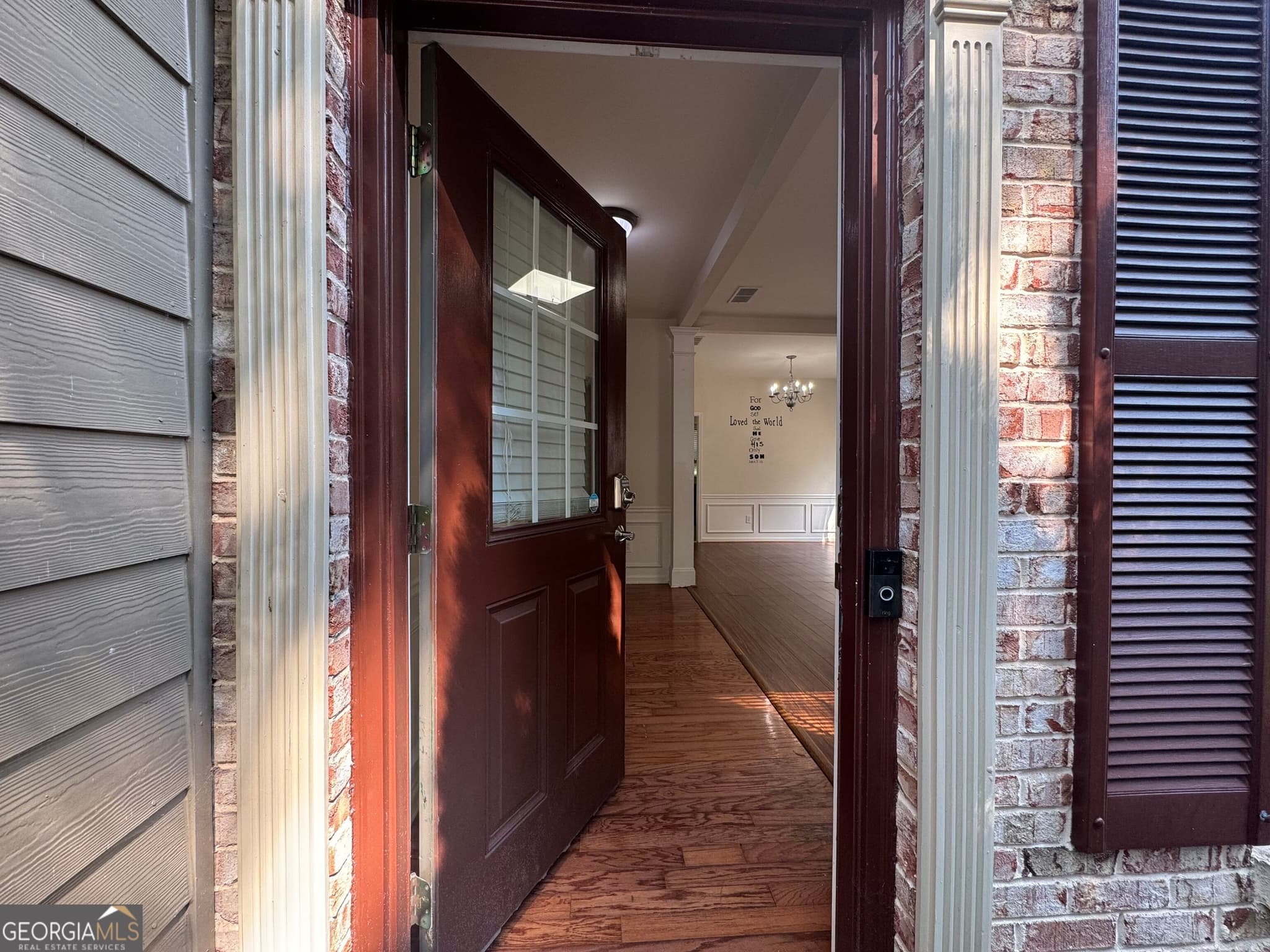 3 bedroom, 2.5 bathroom, 1,984 sq ft single family residence for rent at 125 Friars Head Drive, Suwanee, GA 30024 for $2,525 a month — photo 2