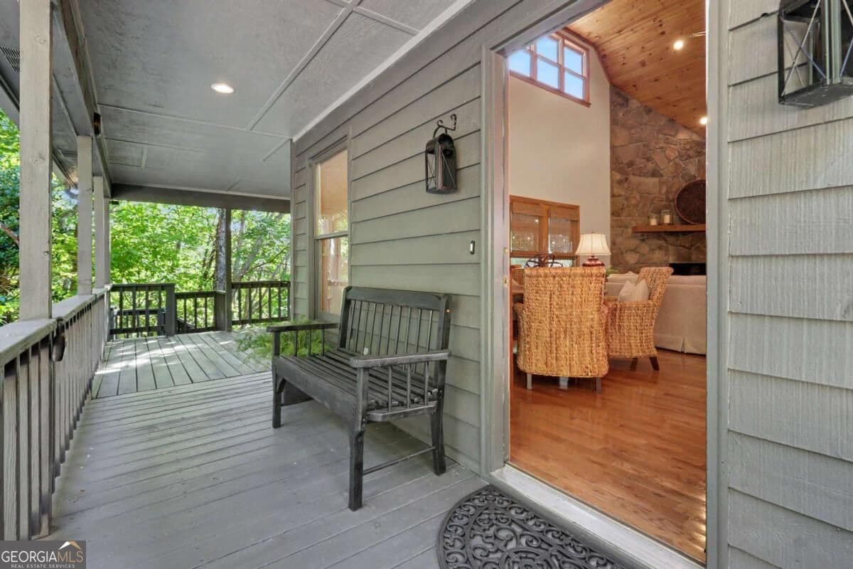 4 bedroom, 5 bathroom, 4,368 sq ft cabin,single family residence for sale at 237 Flat Rock Ridge Road, Blairsville, GA 30512 — photo 7