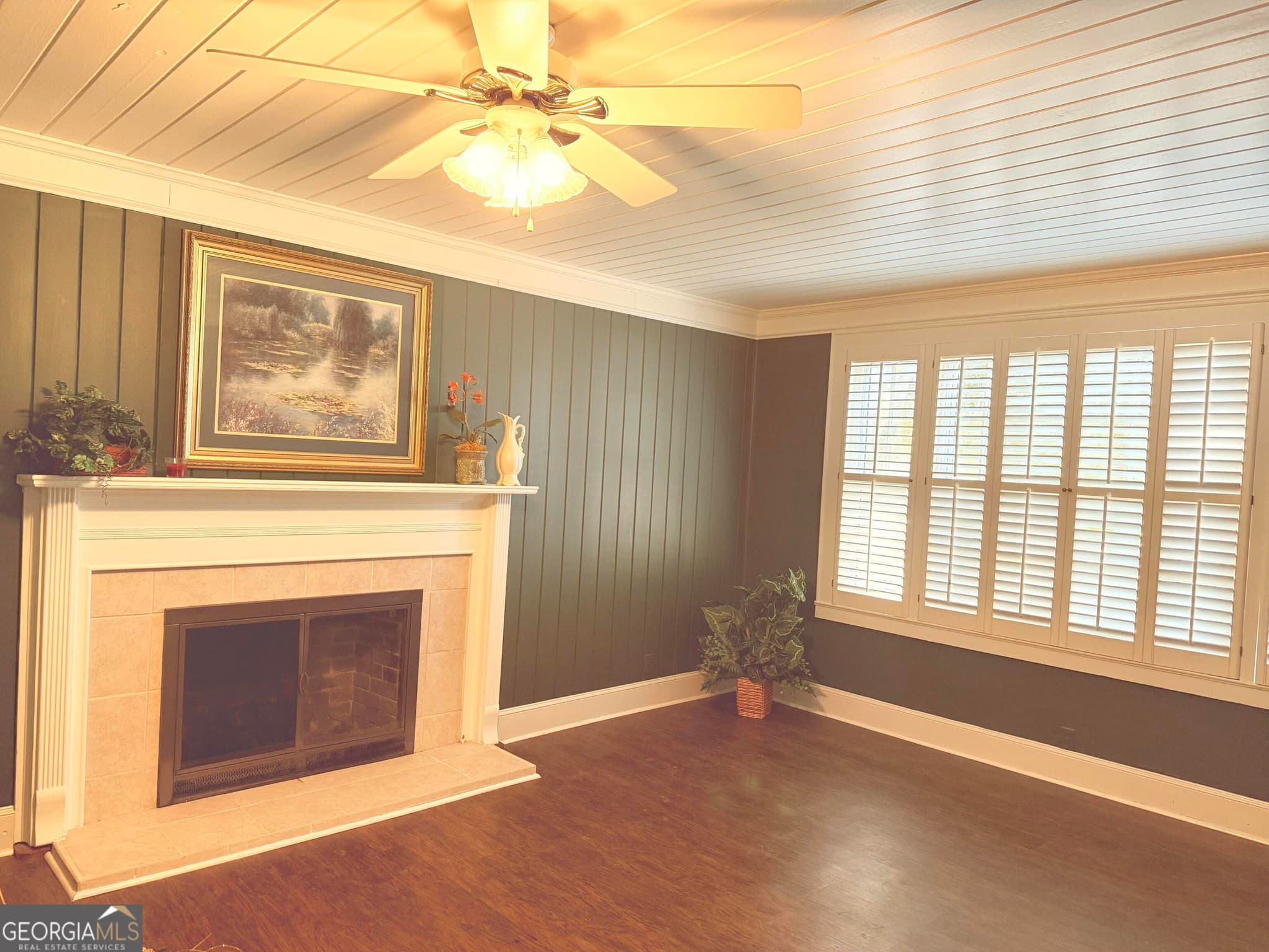 4 bedroom, 2 bathroom, 3,062 sq ft single family residence for sale at 1309 S Dogwood Drive, Nashville, GA 31639 — photo 2