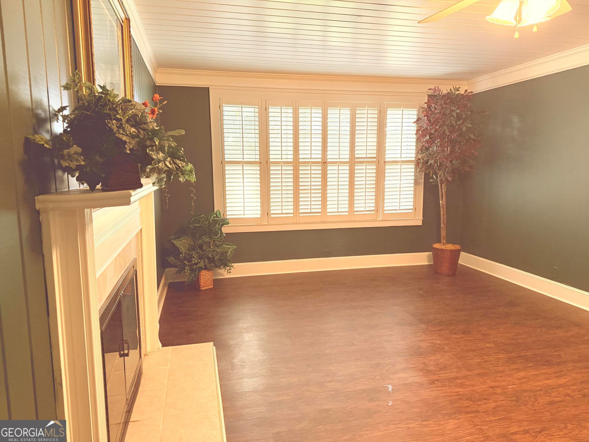 4 bedroom, 2 bathroom, 3,062 sq ft single family residence for sale at 1309 S Dogwood Drive, Nashville, GA 31639 — photo 3