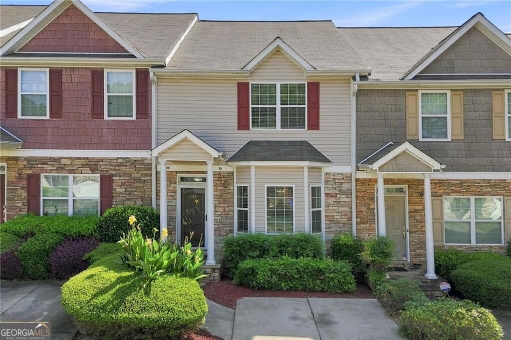 3 bedroom, 3.5 bathroom, 2,000 sq ft townhouse for sale at 251 Derby Court, Acworth, GA 30102 — photo 1 of 33