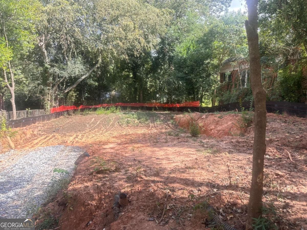 4 bedroom, 4 bathroom, 1,246 sq ft single family residence for sale at 3360 College Street, College Park, GA 30337 — photo 4