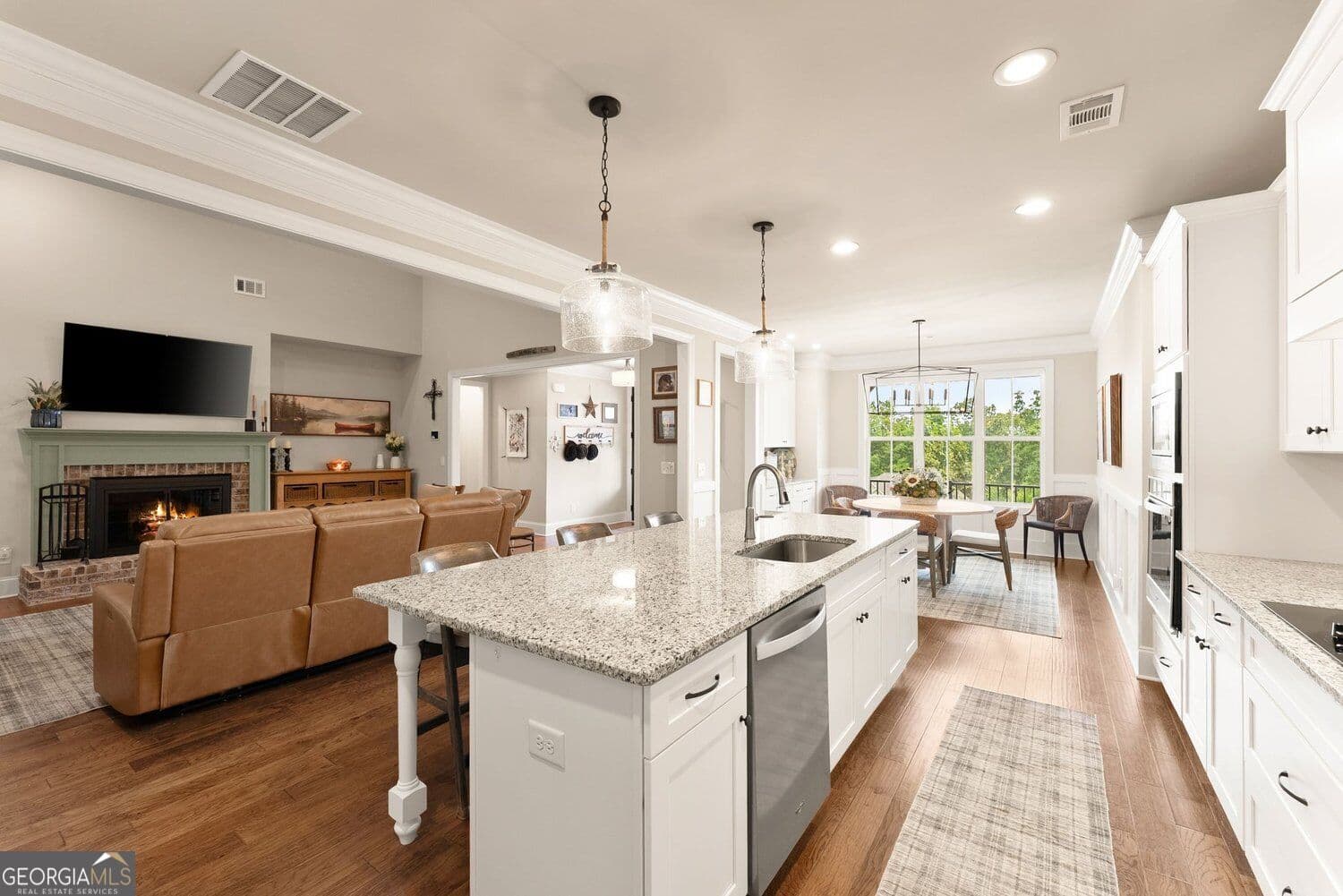 4 bedroom, 3.5 bathroom, 3,190 sq ft single family residence for sale at 4128 Riverbrook Terrace, Gainesville, GA 30506 — photo 9