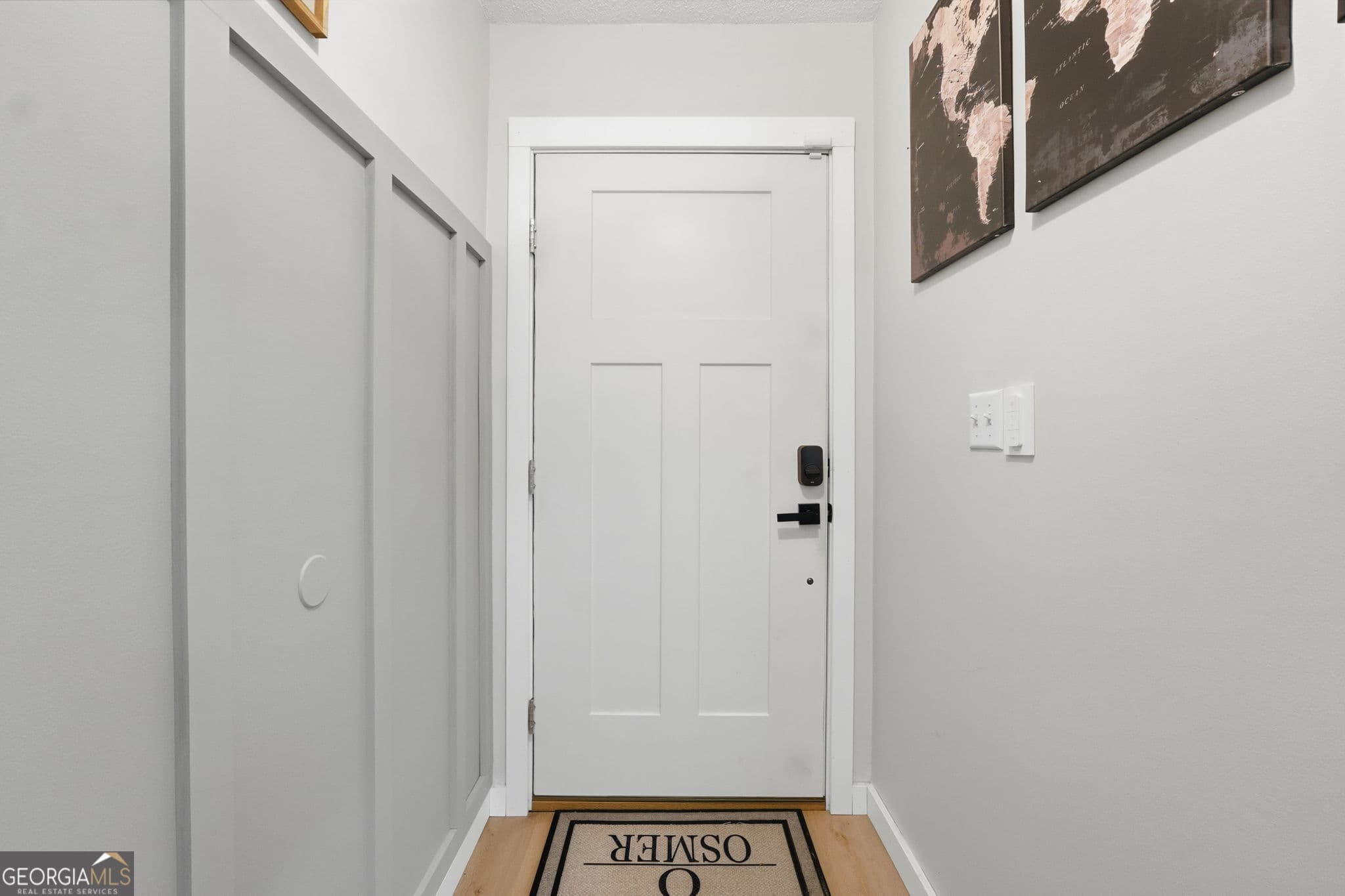2 bedroom, 1 bathroom, 921 sq ft condominium for sale at 328 Cabaret Court 5, Marietta, GA 30064 — photo 3