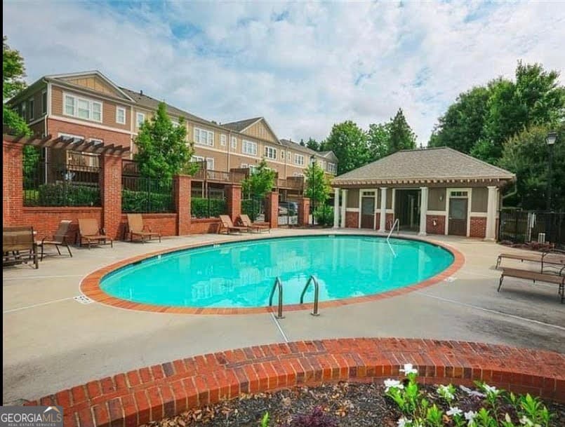 3 bedroom, 3.5 bathroom, 2,400 sq ft townhouse for rent at 1331 Kingston Trail, Decatur, GA 30033 for $2,499 a month — photo 2