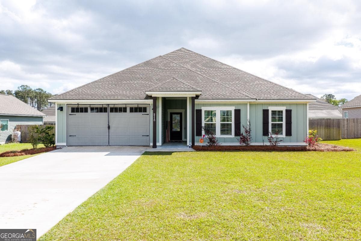 4 bedroom, 2 bathroom single family residence sold at 2110 Tottenham Drive, Hahira, GA 31632