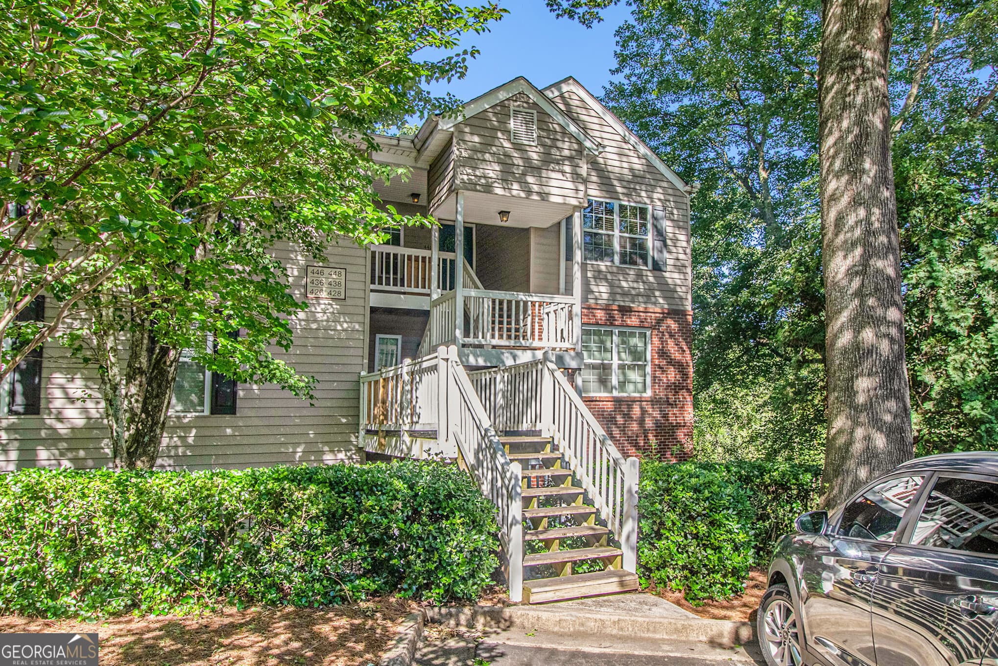 2 bedroom, 2 bathroom, 900 sq ft condominium sold at 446 Teal Court, Roswell, GA 30076