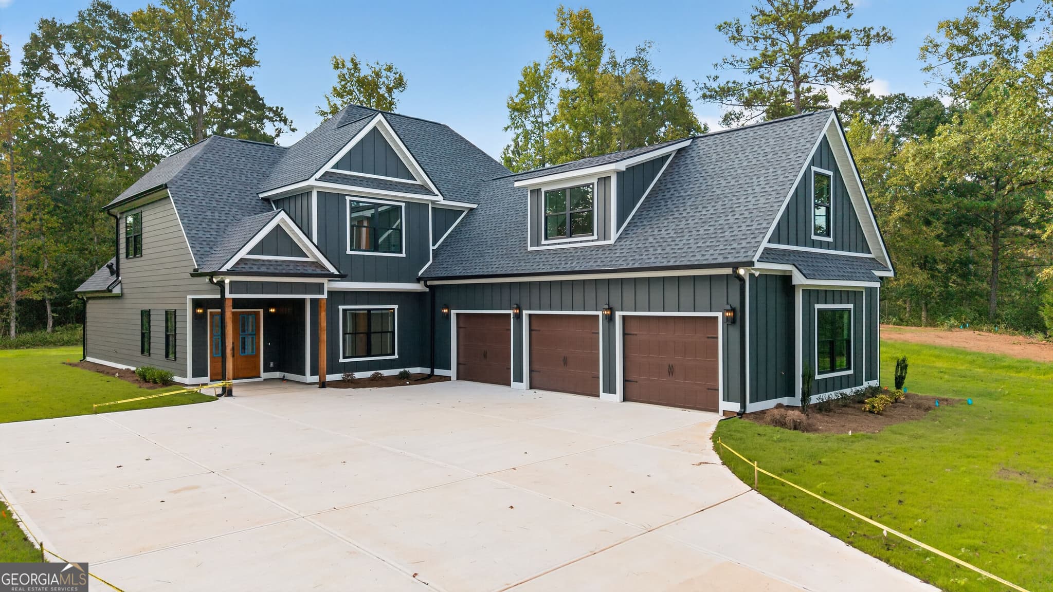 5 bedroom, 3 bathroom, 3,340 sq ft single family residence for sale at 11 Peninsula Drive, Monticello, GA 31064 — photo 3