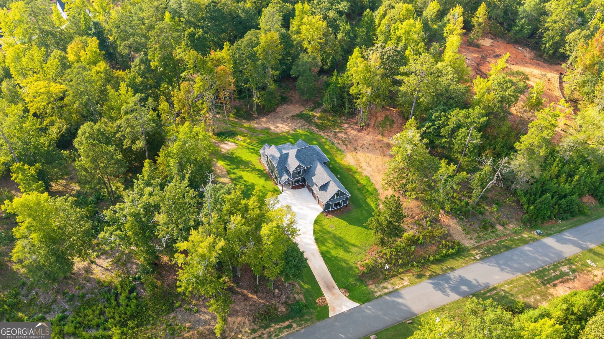 5 bedroom, 3 bathroom, 3,340 sq ft single family residence for sale at 11 Peninsula Drive, Monticello, GA 31064 — photo 9