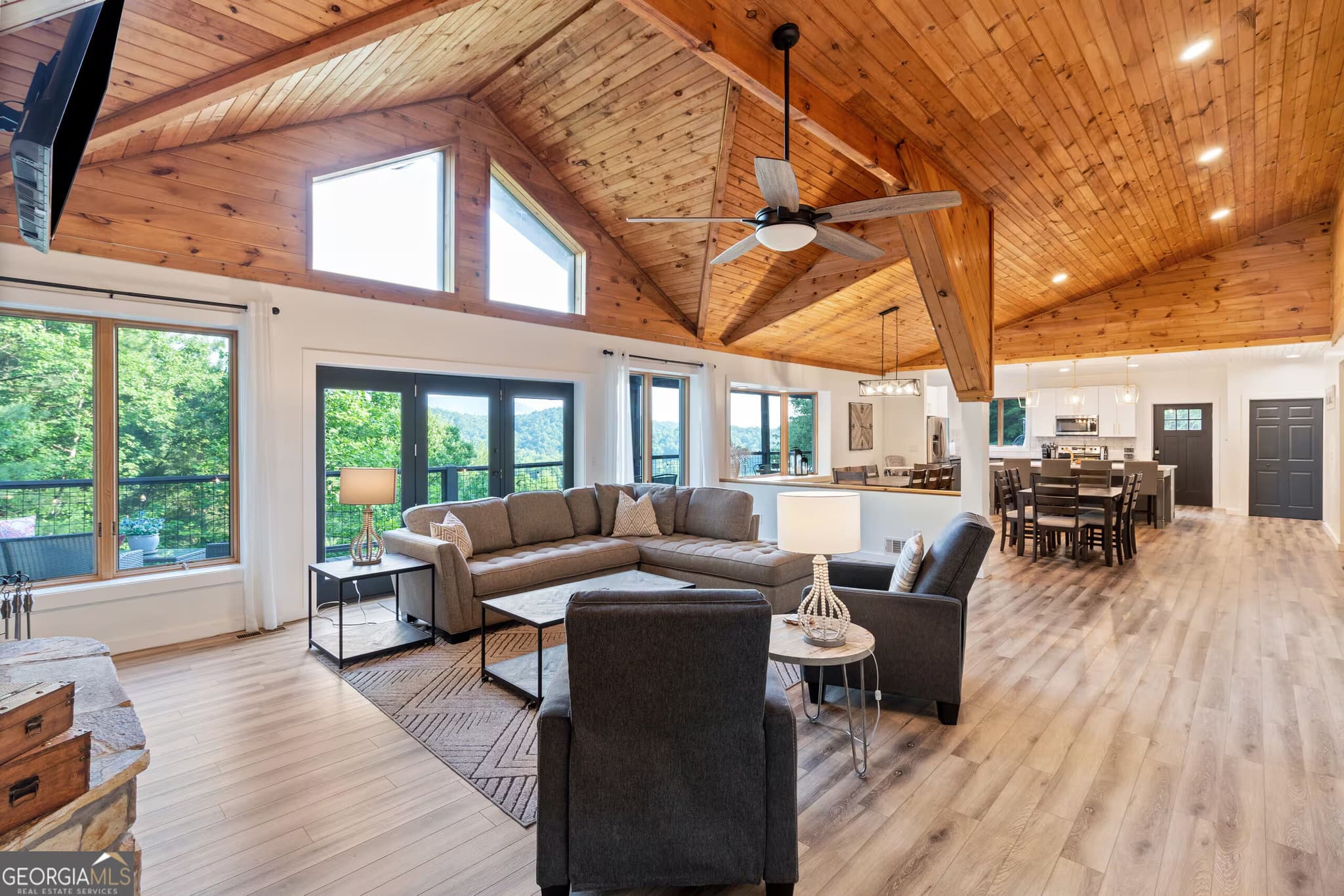 6 bedroom, 4.5 bathroom, 5,382 sq ft single family residence for sale at 183 Cozy Acres Lane, Cherry Log, GA 30522 — photo 4