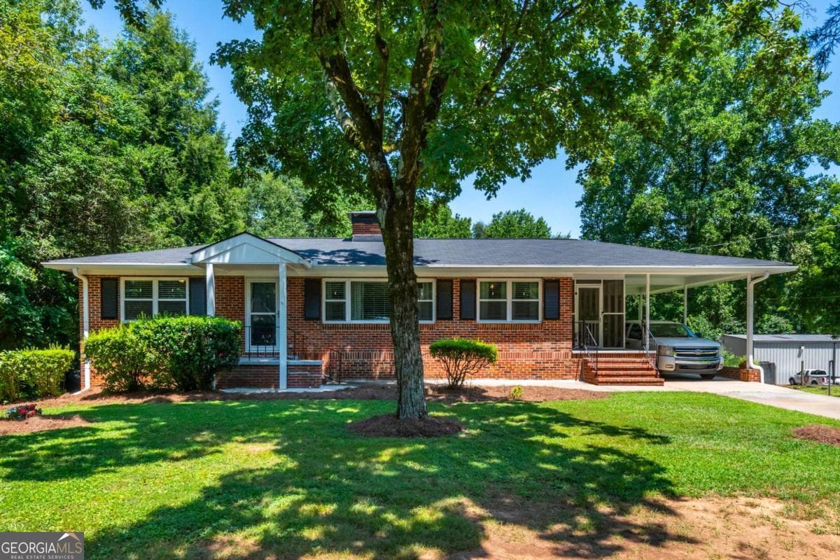 2 bedroom, 2 bathroom single family residence for sale at 4270 S Main Street, Acworth, GA 30101 — photo 2