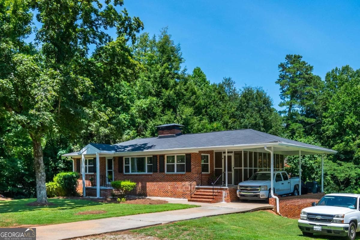 2 bedroom, 2 bathroom single family residence for sale at 4270 S Main Street, Acworth, GA 30101 — photo 6