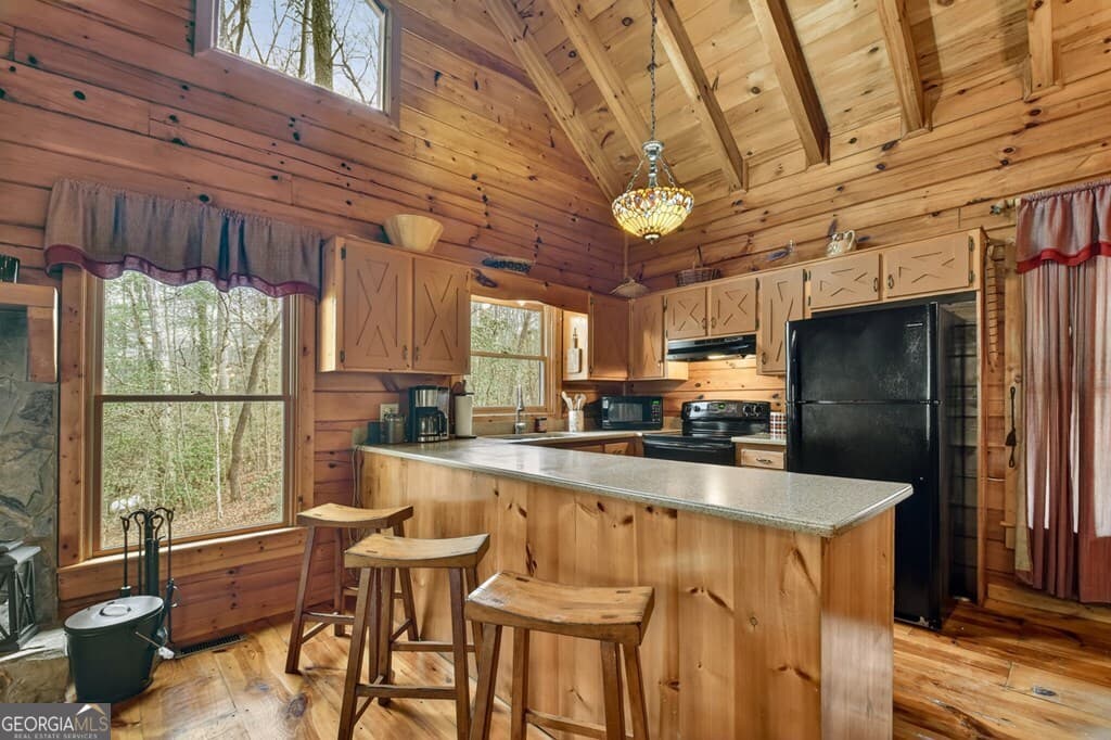 3 bedroom, 2 bathroom, 1,156 sq ft cabin,single family residence for sale at 4081 Whitepath Road, Ellijay, GA 30540 — photo 5