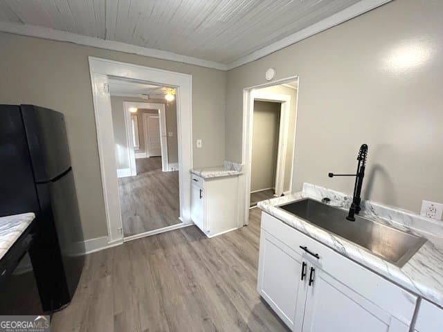 2 bedroom, 1 bathroom, 864 sq ft single family residence for sale at 2956 Mercer University Drive, Macon, GA 31204 — photo 5