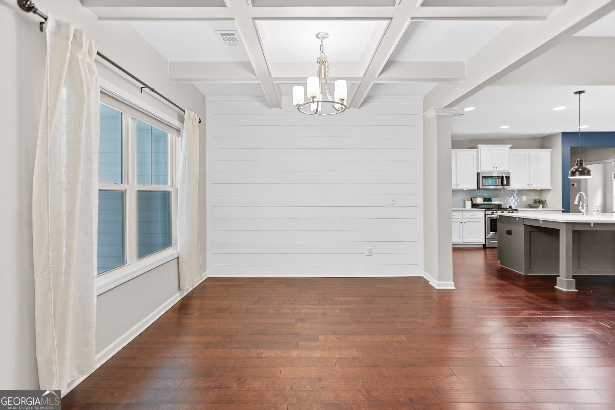 4 bedroom, 3 bathroom, 2,516 sq ft single family residence for sale at 3534 S Highway 29, Moreland, GA 30259 — photo 6