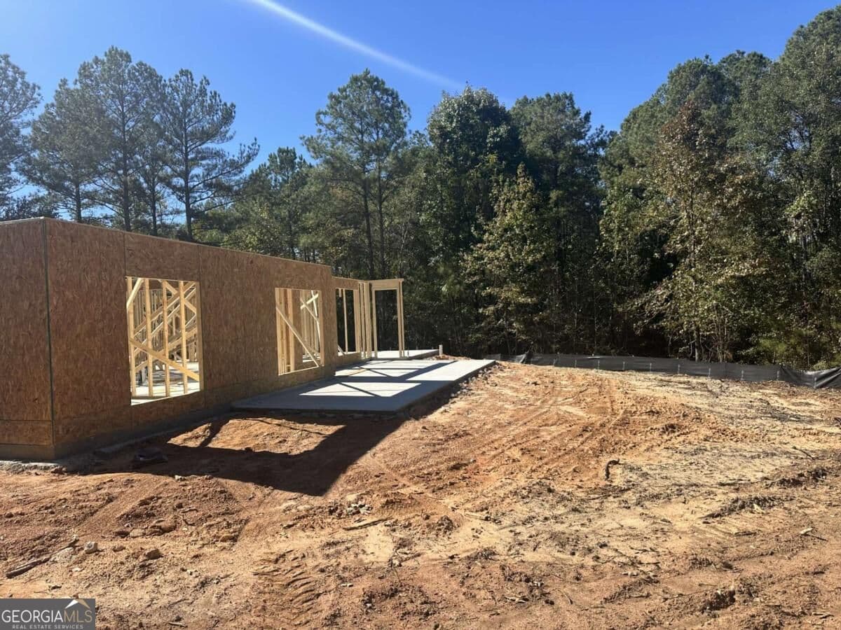 4 bedroom, 4 bathroom, 3,440 sq ft single family residence for sale at 1239 Spratlin Mill Drive, Hull, GA 30646 — photo 2