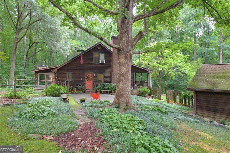 4 bedroom, 3 bathroom, 3,216 sq ft cabin,single family residence for sale at 496 Carlouetta Road, Mableton, GA 30126 — photo 7