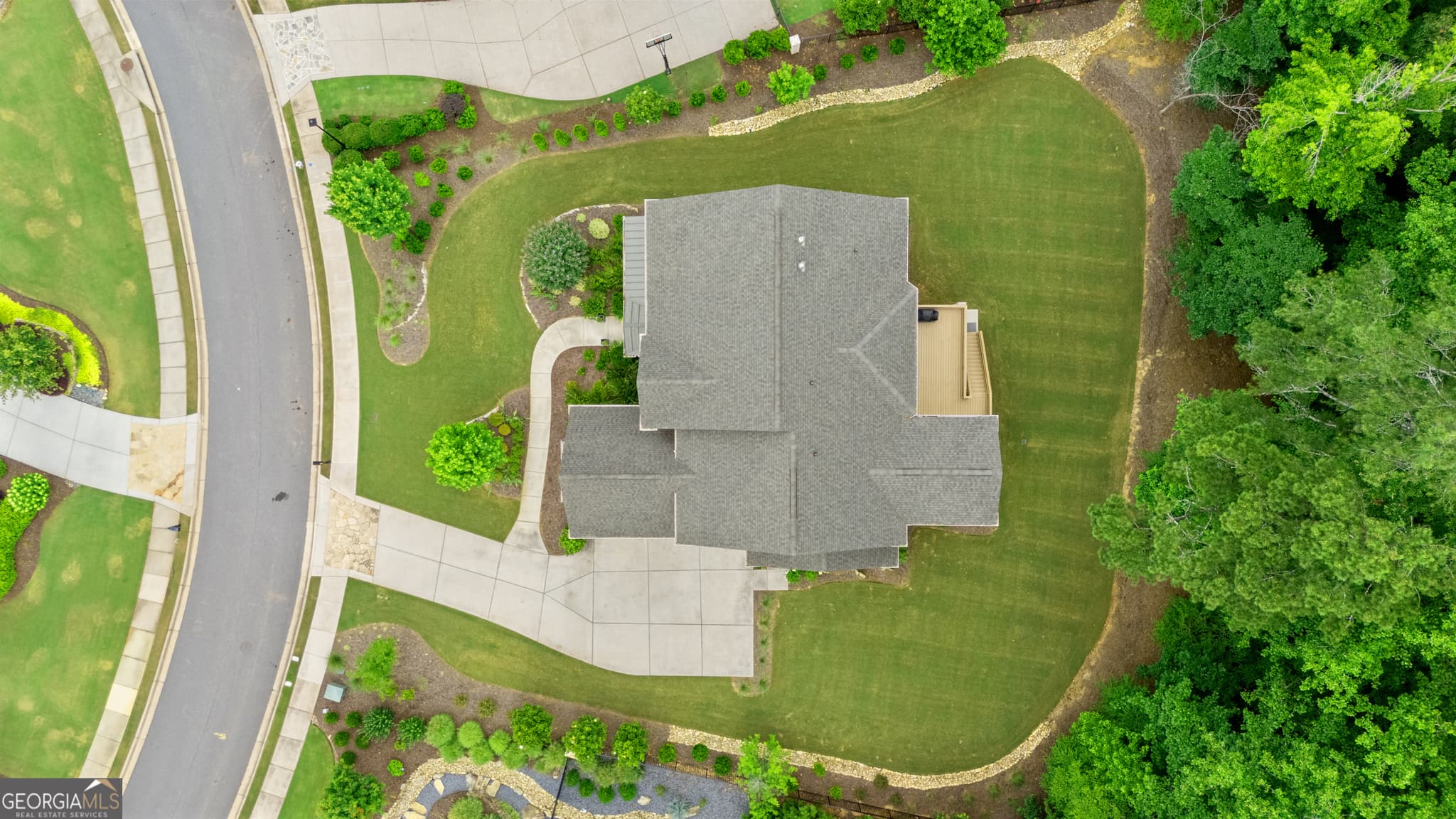 5 bedroom, 5.5 bathroom, 5,089 sq ft single family residence for rent at 2045 Kent Court, Milton, GA 30004 for $11,000 a month — photo 7