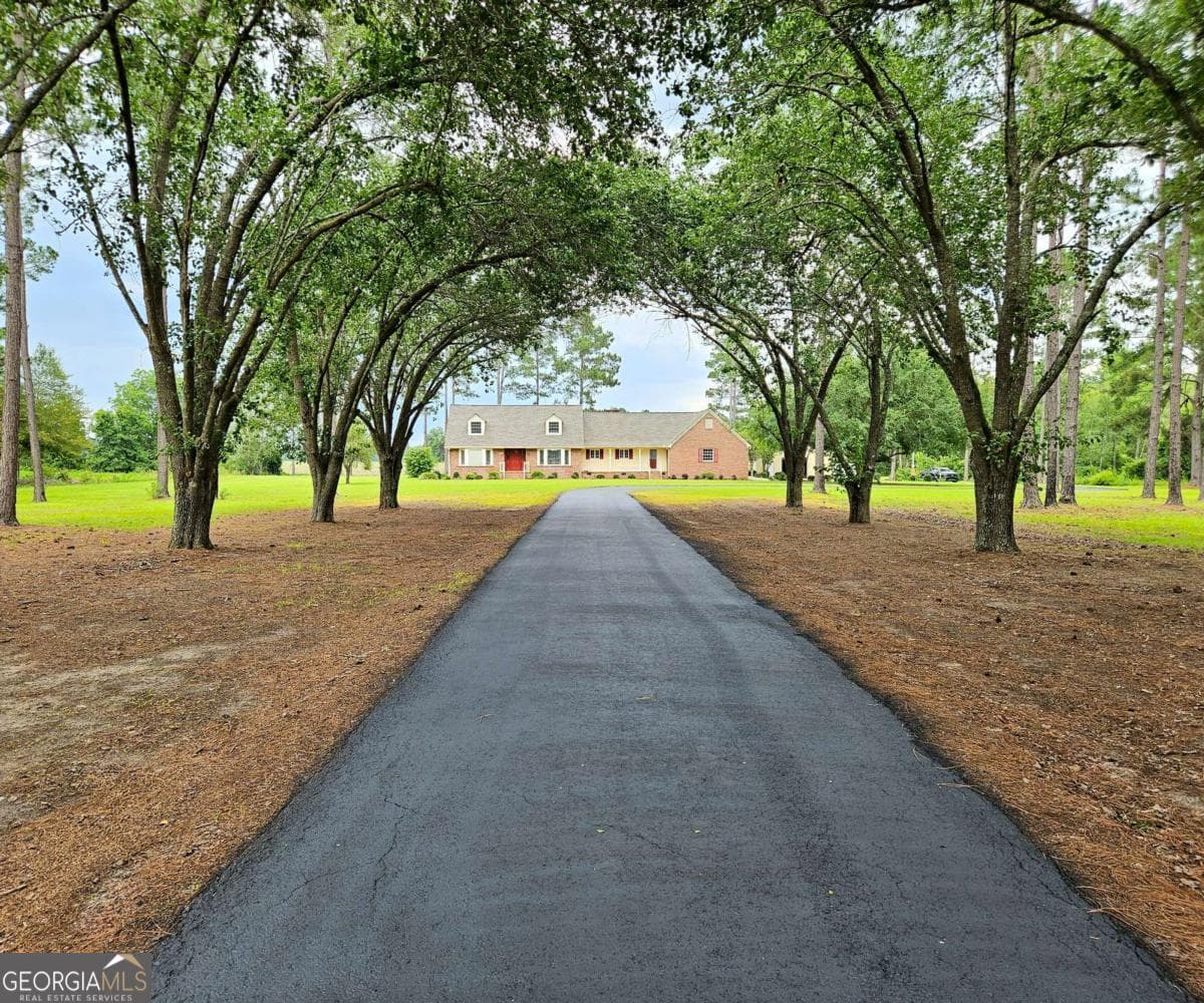 5 bedroom, 3.5 bathroom, 3,394 sq ft single family residence for sale at 12772 Hwy 122, Pavo, GA 31778 — photo 2