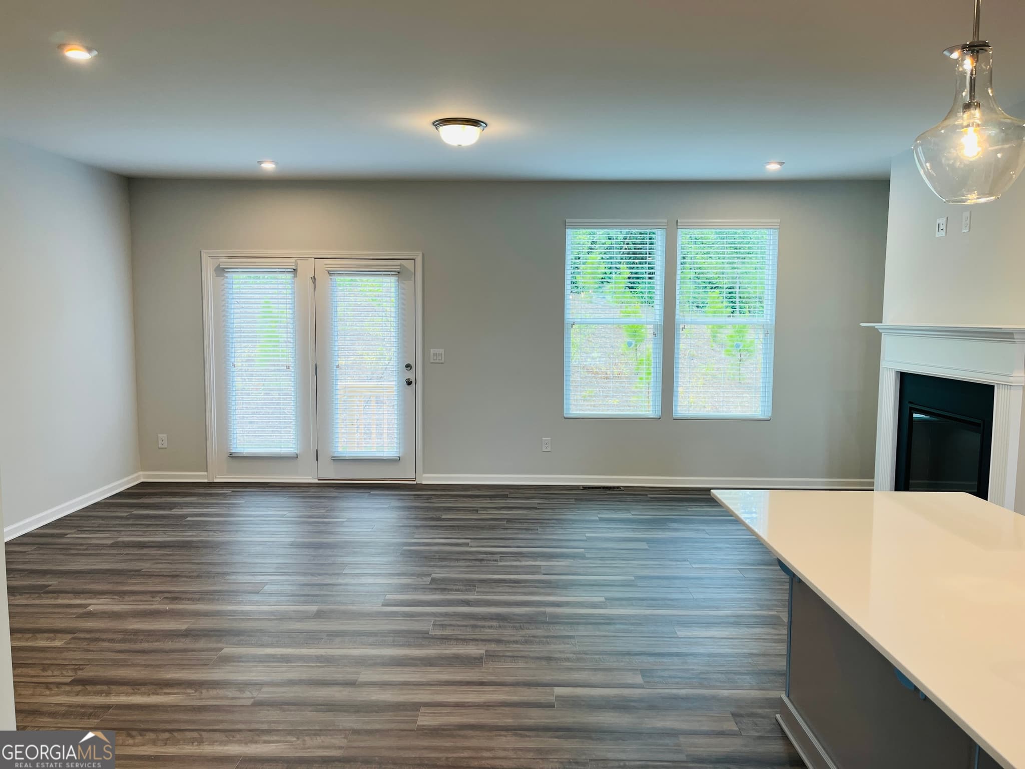 3 bedroom, 3 bathroom, 2,383 sq ft townhouse for rent at 2732 Creekview Terrace, Atlanta, GA 30318 for $2,850 a month — photo 3