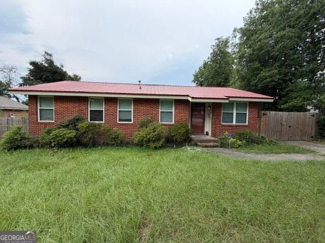 3 bedroom, 1.5 bathroom, 1,511 sq ft single family residence for sale at 2238 Lee Street, Augusta, GA 30904 — photo 1 of 8